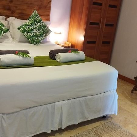 Fern Lodge Self Catering Ла-Діг Номер фото