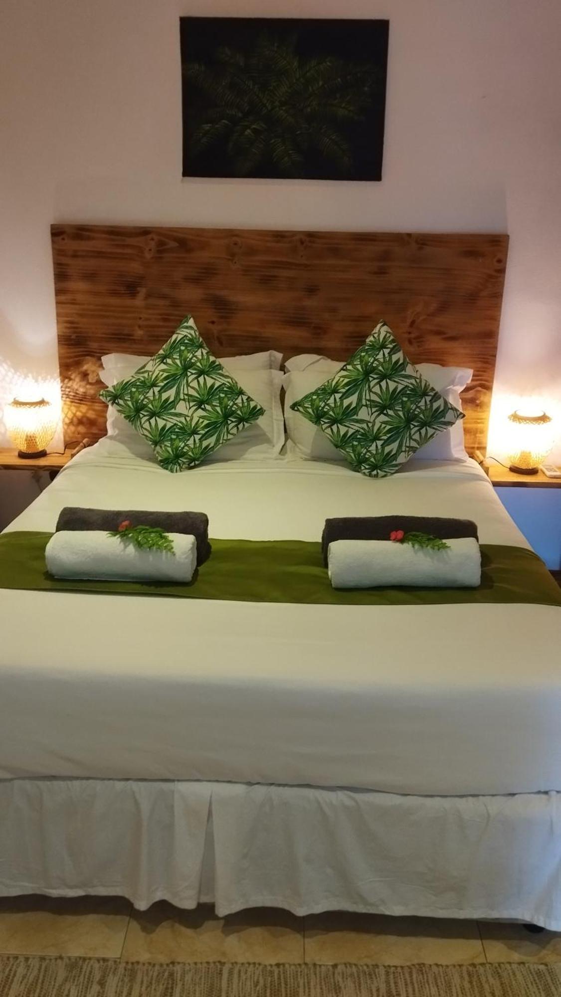 Fern Lodge Self Catering Ла-Діг Номер фото